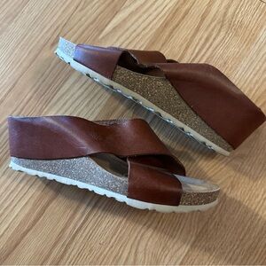 YOKONO MORA BROWN LEATHER CRISS CROSS STRAP WEDGE HEELS SANDALS OPEN TOE SZ 9